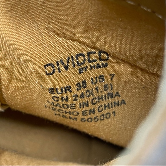 Divided H&M Suede Booties 7 - Picture 7 of 7